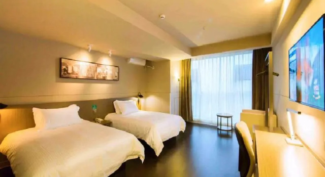 Номер Standard Jinjiang Inn Select Kunming High-speed Railway Station