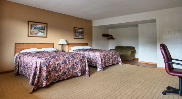 Номер Standard Campus Inn