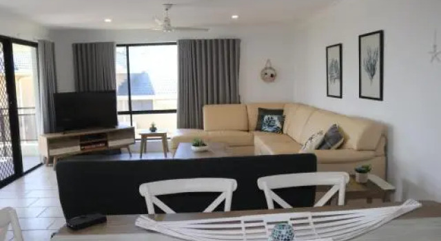 Hi Surf Unit 3, 92 Head St, Forster