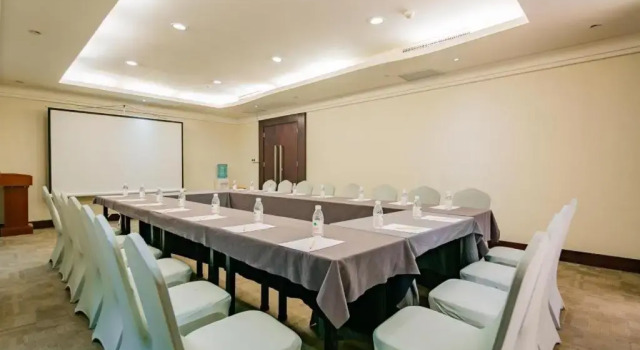 Yitel Hotel, Prenota Hotel Hotel a Shaanxi con parcheggio, Parcheggio