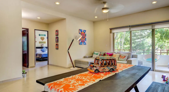 Апартаменты с 2 комнатами с красивым видом из окна Peggy 2 BDRM apt sleeps 4 balcony