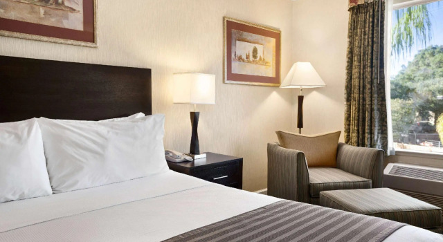 Двухместный номер Standard Days Inn by Wyndham Concord