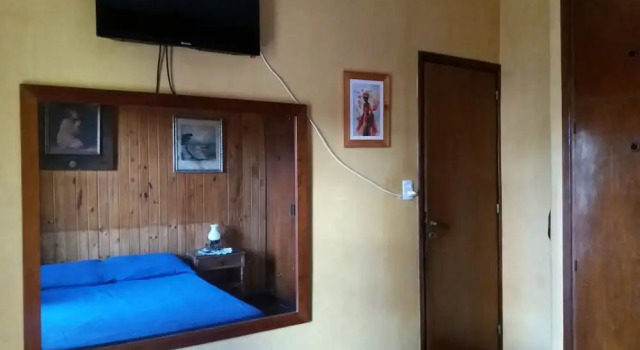 El Cedro Apartments
