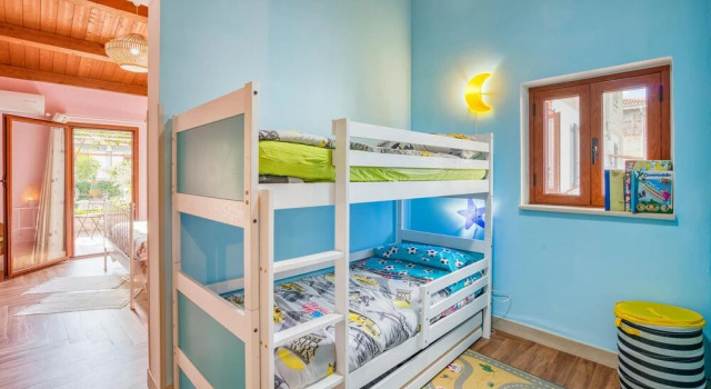 Villa Edvige, Book Villa Hoteller i Nocera Terinese med parkering, Parkering