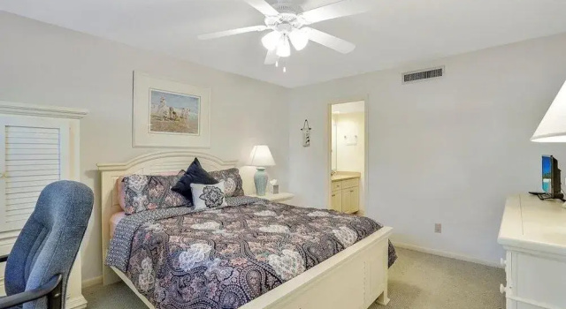 Seaview 109 Marco Island Vacation Rental 2 Bedrooms 2 Bathrooms Condo