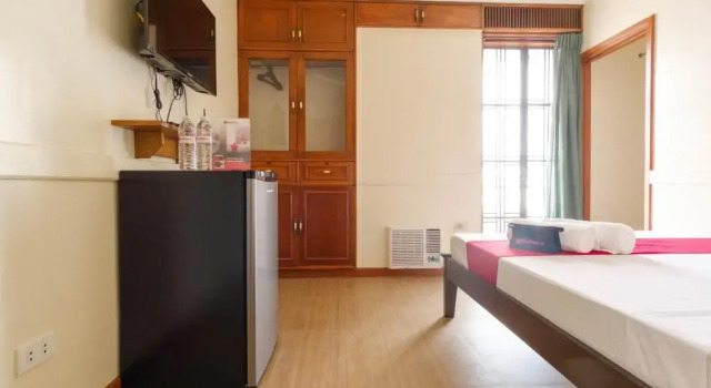 Номер Standard RedDoorz Plus near Johnson and Johnson Paranaque
