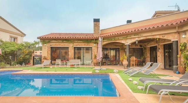 Апартаменты Villa Arrabal