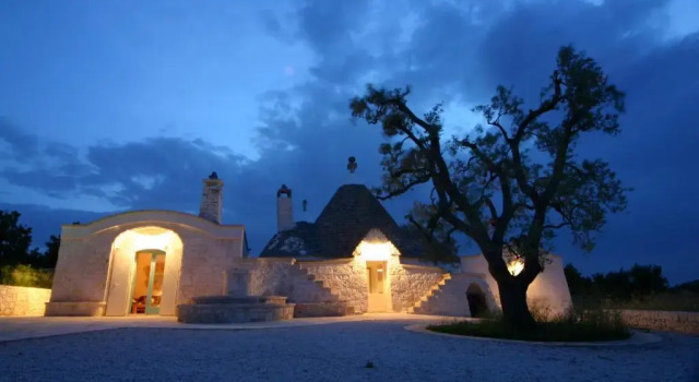 Villa 4 trulli, sea view, vista mare, isolata, Book Villa Sommerhuse i Ostuni, Hytte
