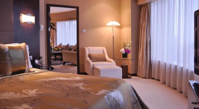 Executive Suite Jinling Purple Mountain Hotel Shanghai（Shanghai Grand Trustel Purple Mountain Hotel）