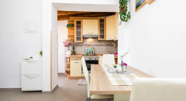 Студия с балконом и с видом на море Apartments and rooms Roberto B
