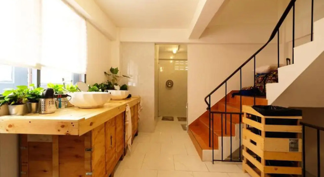 Кровать в общем номере Bandai Hostel