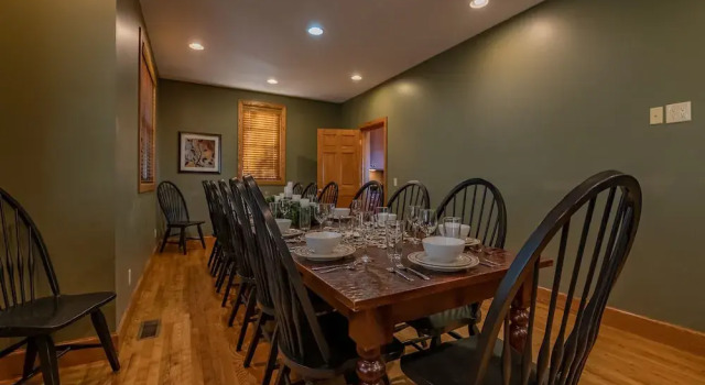 Top Property In Snowshoe 8 Br Nwr Rd 11 Luxury Home, Забронировать Дом для отпуска Сноушу Западная Виргиния, рядом с Лыжный подъемник Soaring Eagle Express