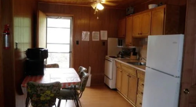 Ardagh Cottage Resort, Réserver Complexe hôtelier Hôtels resort à Trent Lakes, Complexe hôtelier