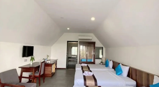 Трёхместный номер Deluxe Ang Damnak Samrith Boutique Hotel