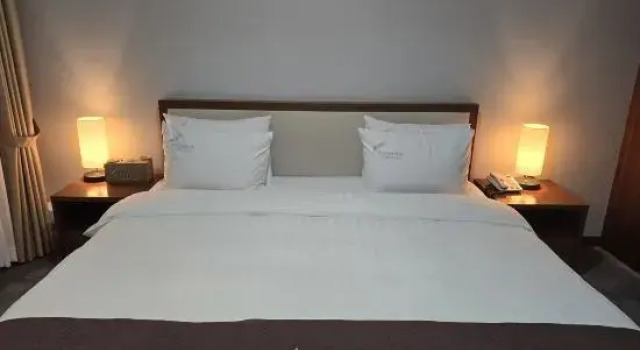 Люкс Royal Narsha Tourist Hotel
