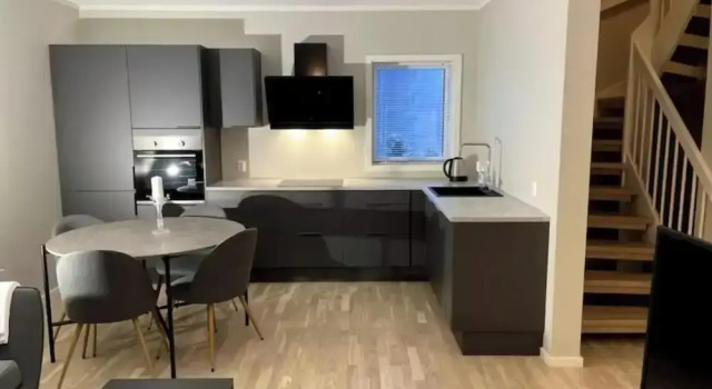 NEW Duplex Apartment Near the City With Free Private Parking, Đặt Căn hộ Oslo Oslo County
