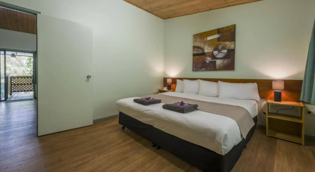 Chambers Wildlife Rainforest Lodges, Rezervasyon Otel Lake Eacham Queensland