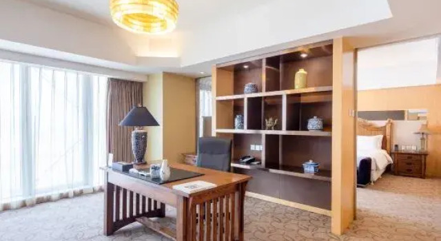Люкс Tianjin Binhai Rezen Hotel