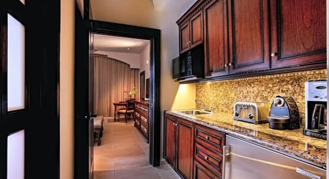 Четырёхместный полулюкс Hotel Las Palmas Cancun Centro