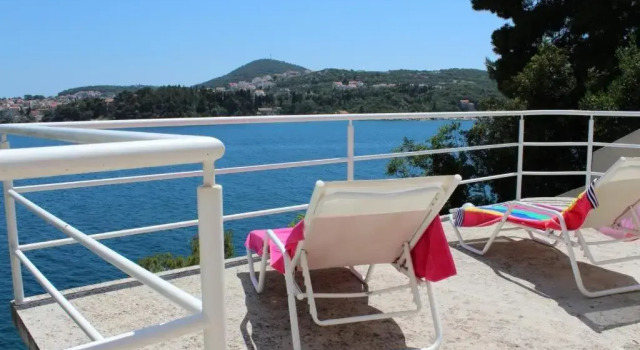 Студия с видом на море Apartments Lozica