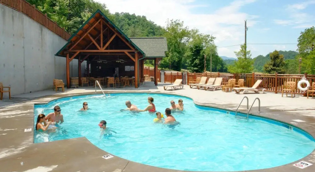 Big Daddy Bear 545 - Five Bedroom Cabin, Забронировать Отель Севьервилл Great Smoky Mountains National Park
