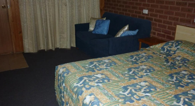 Country Mile Motor Inn, Забронировать Мини-отель Форбс Central West NSW