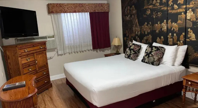 Люкс Stratford Inn
