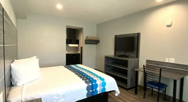 Economy Zimmer PALACEINN-ARCOLA