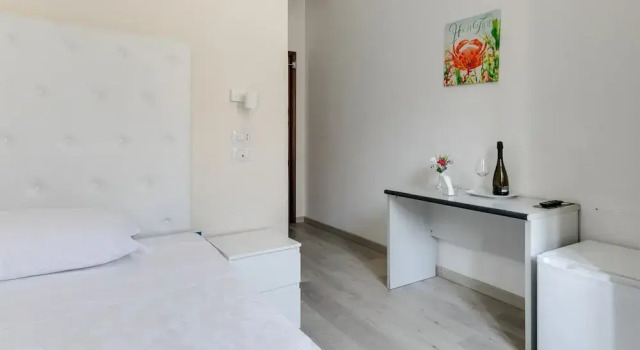 Трёхместный номер Standard с балконом и с видом на море Hotel La Perla Rimini