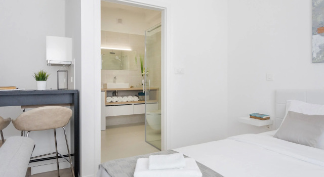 Modern and Bright Studio in Main Pedestrian Zone, Забронировать Отель Загреб Хорватия, рядом с Strossmayer Promenade