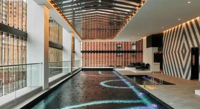Люкс Movenpick Hotel Melbourne On Spencer