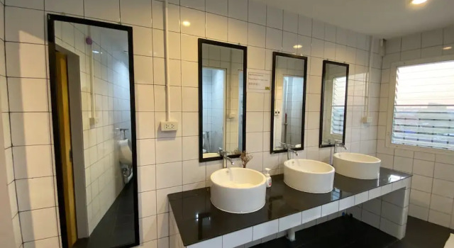 Кровать в общем номере Gate 2Hostel