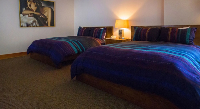 Четырёхместная студия Standard с балконом The Lodge At Skeena Landing
