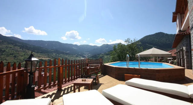 Двухместный номер Standard с балконом Archontiko Metsovou Luxury Boutique Spa Hotel