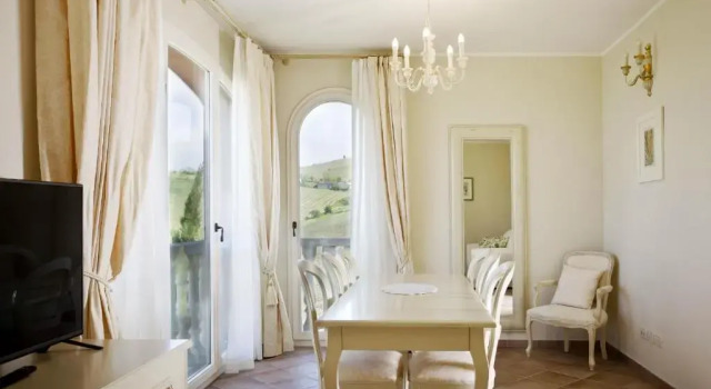 Семейный номер Deluxe Borgo Condé Wine Resort