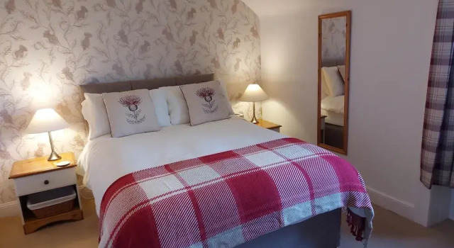 Fir Tree B&B at Galvelbeg House, Varaa Bed and Breakfast Crieff Perthshire