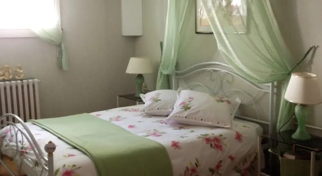Agora Mijo Chambre d'Hôtes Studio, Забронировать Отель Отели Нанта с парковкой, рядом с Иль де Версаль, Парковка