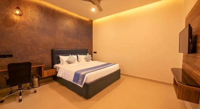 Люкс Deluxe Hometown Galleria Manipal