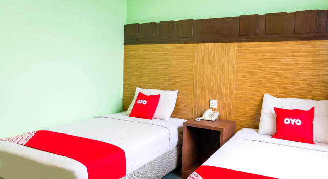 Двухместный номер Deluxe OYO 89408 Royal Hotel
