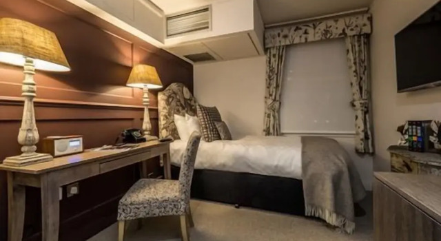 Номер Classic Coach & Horses Hotel