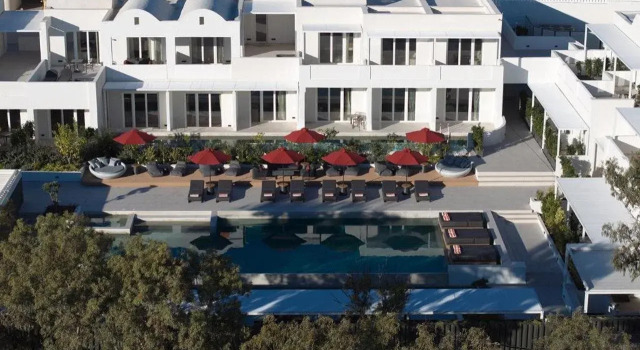 Santorini Heart Hotel & Spa, Забронировать Курортный отель Тира Santorini Caldera, рядом с Музей досторического города Тира