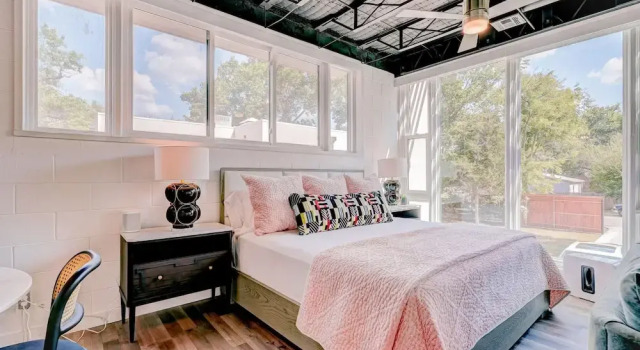 6BR Near OU Campus I Great for Big Groups 1010, Rezerwuj Apartamentowiec hotelowy Norman Oklahoma, w pobliżu Soccer Complex