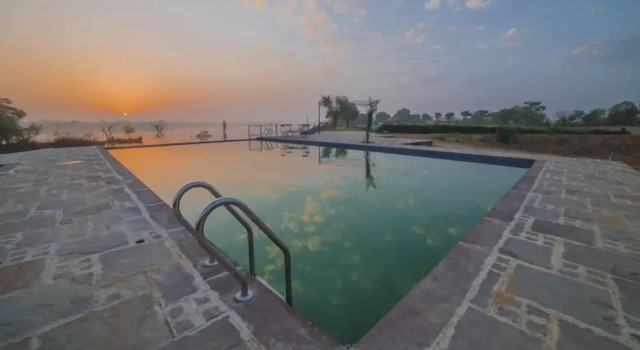 Shivoham Yoga retreats, Забронировать Отель Отели штата Раджастхана с бассейном, Бассейн