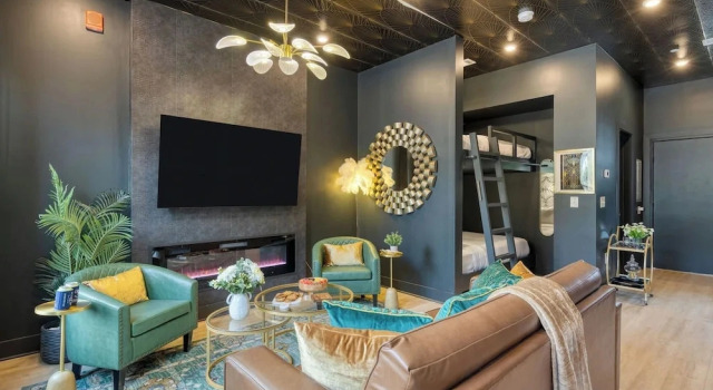 The Bloom House, Cosmic Cowgirl & Lischey Loft by Avantstay Sleeps 23, 3 Homes Bold Interiors Near Broadway, Réserver Appartement Nashville Tennessee
