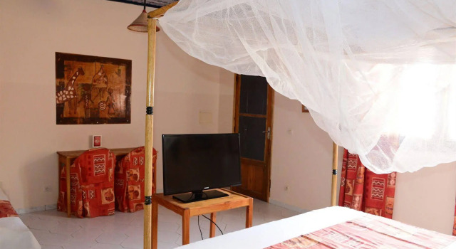 Hotel Mermoz, Book Hotel Hoteller i Guet Dar med pool, Swimmingpool