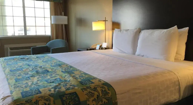 Номер Standard Regency Inn at San Francisco Airport