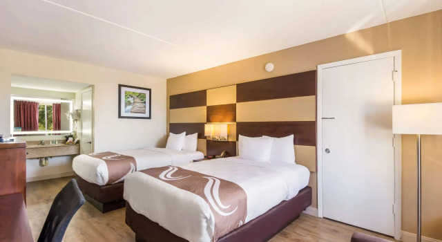 Четырёхместный номер Standard Quality Inn Bradenton - Sarasota North