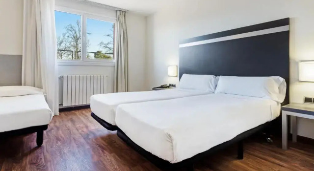 Двухместный номер Standard B&B HOTEL Oviedo