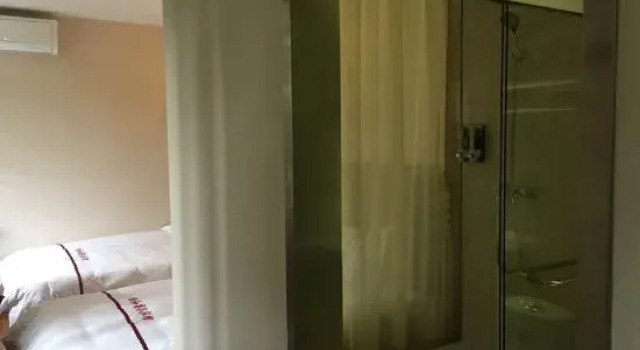 Yuyao yihe Hotel, Prenota Hotel Hotel a Ningbo con parcheggio, Parcheggio