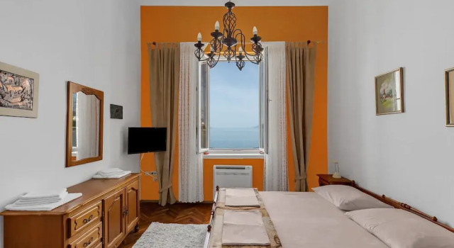 Beach rooms Riviera - Žuta Kuća, Забронировать Вилла Коттеджи Макарска, рядом с Набережная Рива (Макарска), Коттедж
